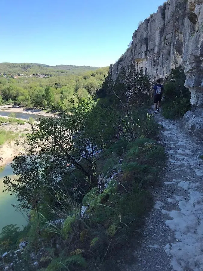 Gite Le Vallon Des Vignes 0*, Vallon-Pont-dʼArc